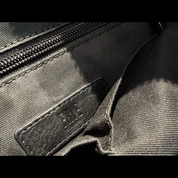 Frye Claude Hobo purse in Black leather - Picture 7 of 11